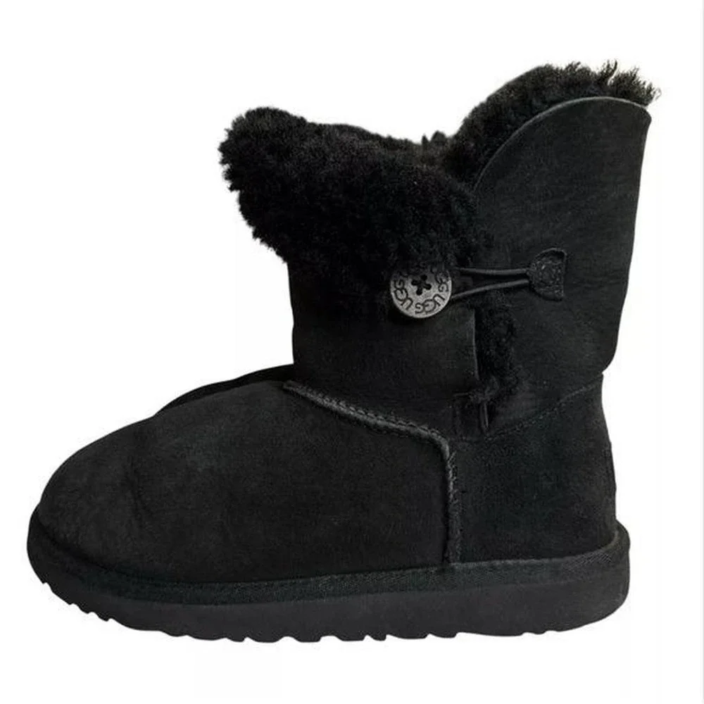 UGG SN 5991 Bailey Button II Black kids US4 Winter Cabincore Cozycore